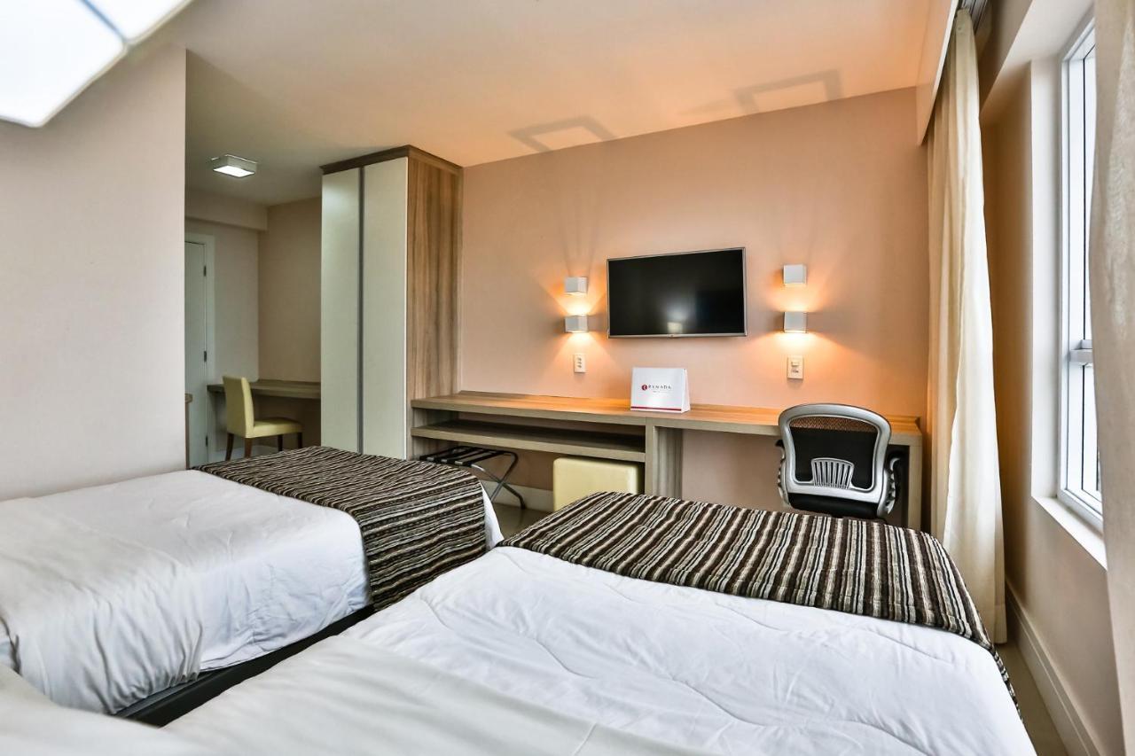 Ramada Hotel & Suites Campos Pelinca Campos dos Goytacazes Bagian luar foto