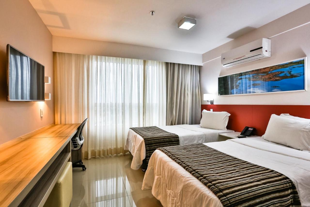 Ramada Hotel & Suites Campos Pelinca Campos dos Goytacazes Bagian luar foto