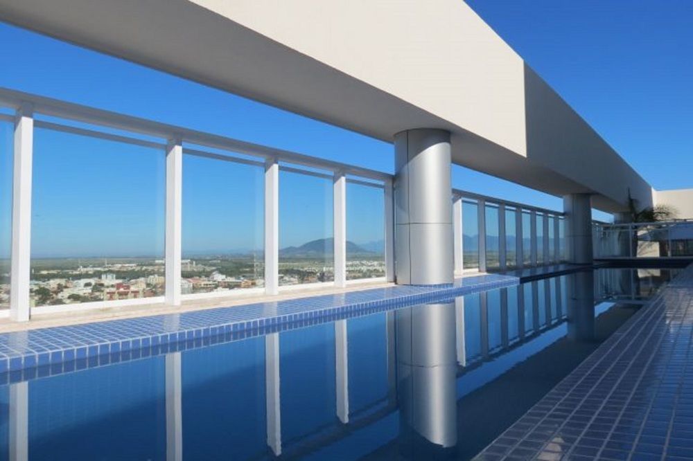 Ramada Hotel & Suites Campos Pelinca Campos dos Goytacazes Bagian luar foto
